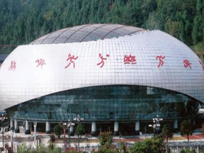大同体育中心球形网架加工安装